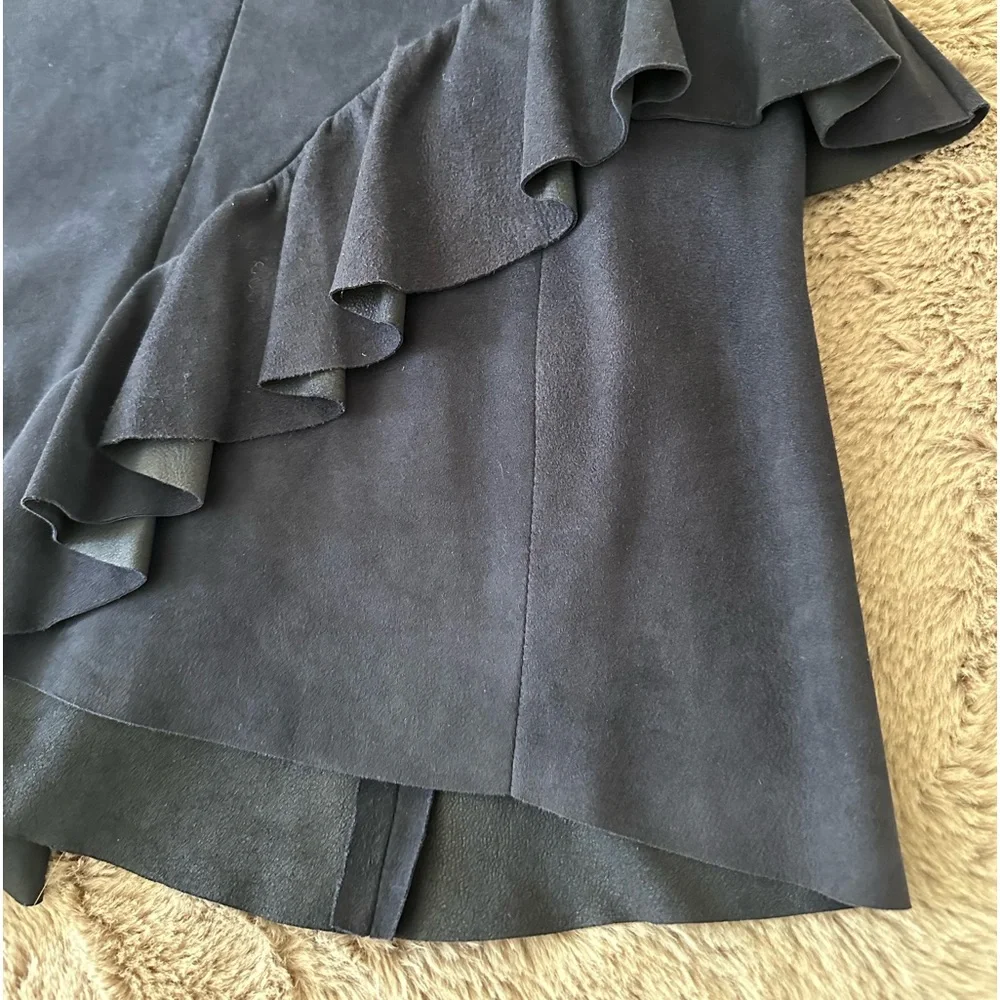 DROMe Suede Ruffle Top - Picture 12 of 15